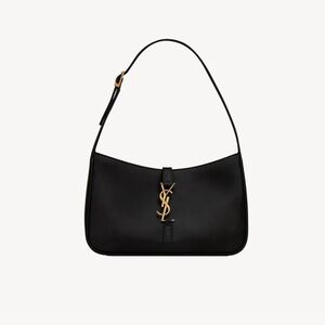 Yves Saint Laurent  Le 5 à 7 (Black Smooth Leather)